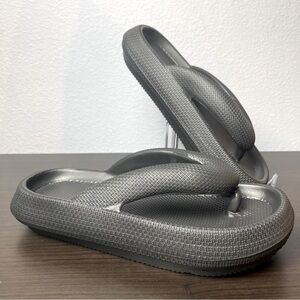 Black Minimalists Flip Flops Thongs Pool Shower Shoes